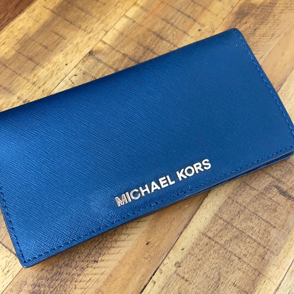 Michael Kors wallet